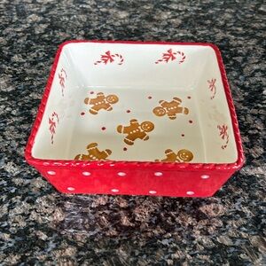 GRACES BAKE SHOP 8X8 GINGERBREAD AND CANDY CANE CASSEROLE BAKING DISH